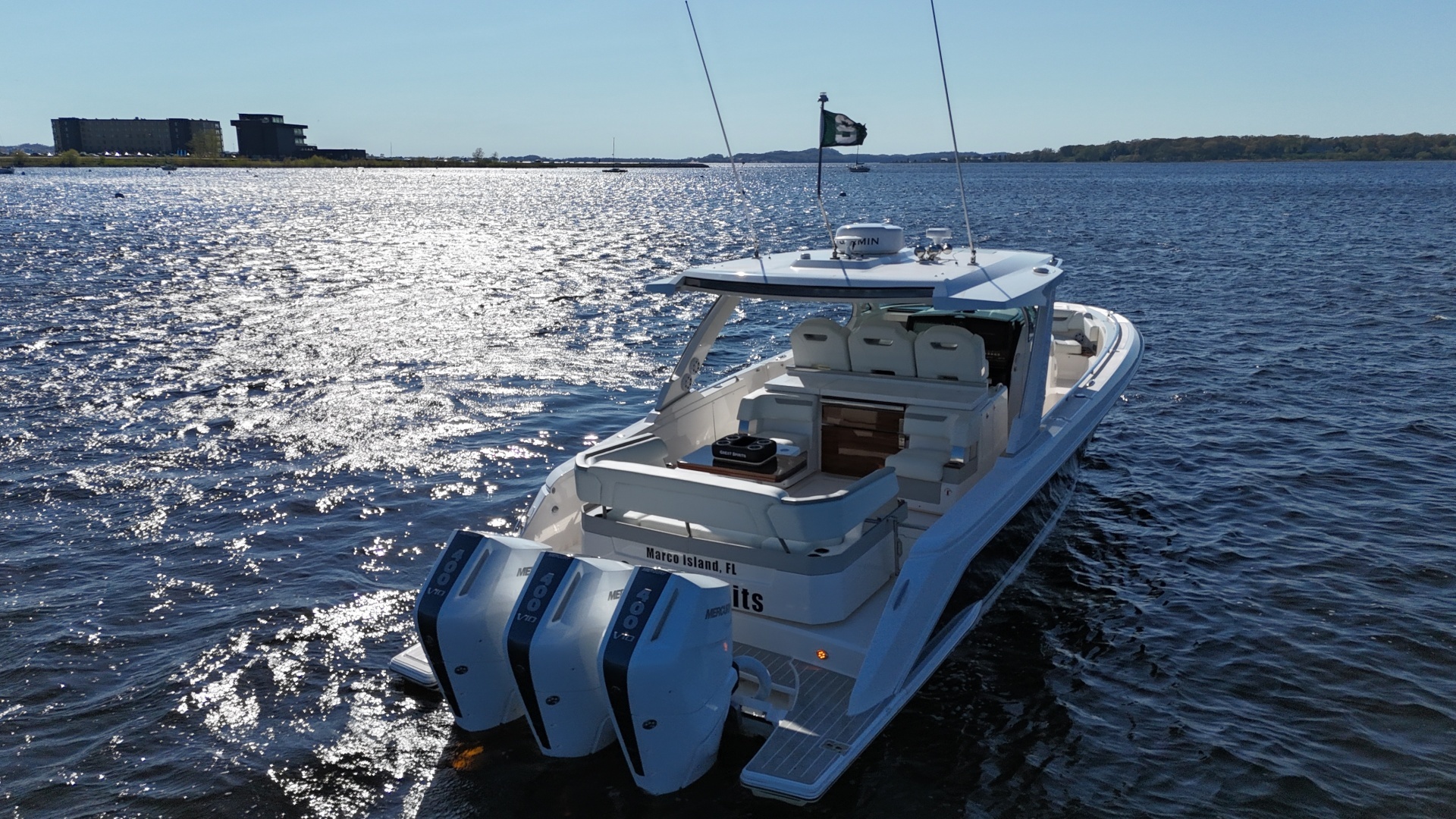 2024 Tiara Yachts 38 LS - Image 2