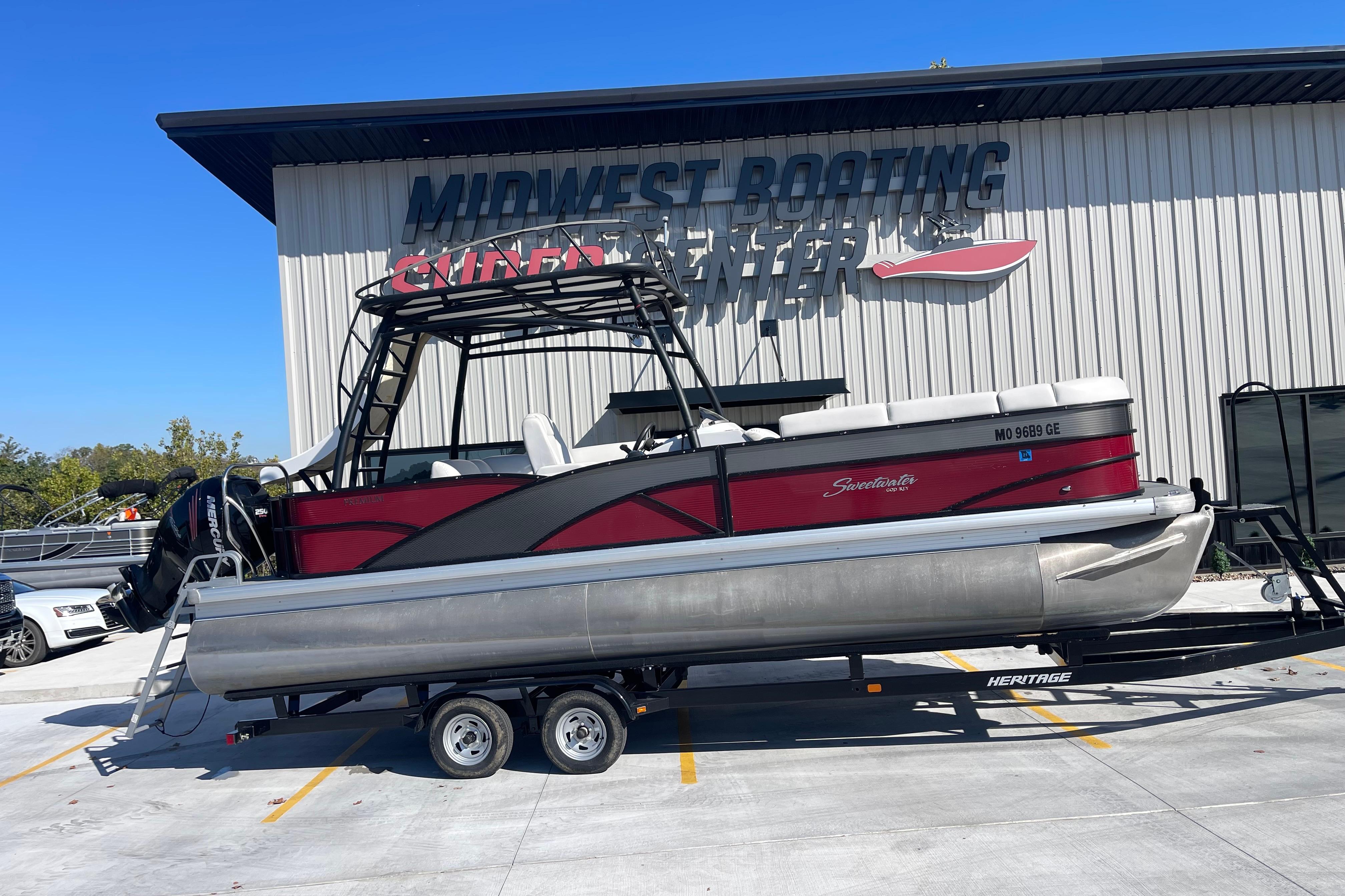 2017 Godfrey sweetwater 255