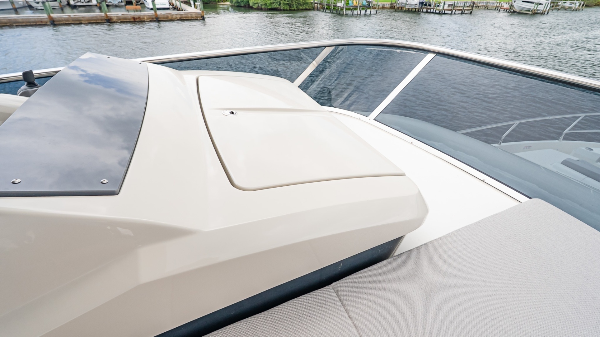 2027 Absolute 60 Fly - Image 71