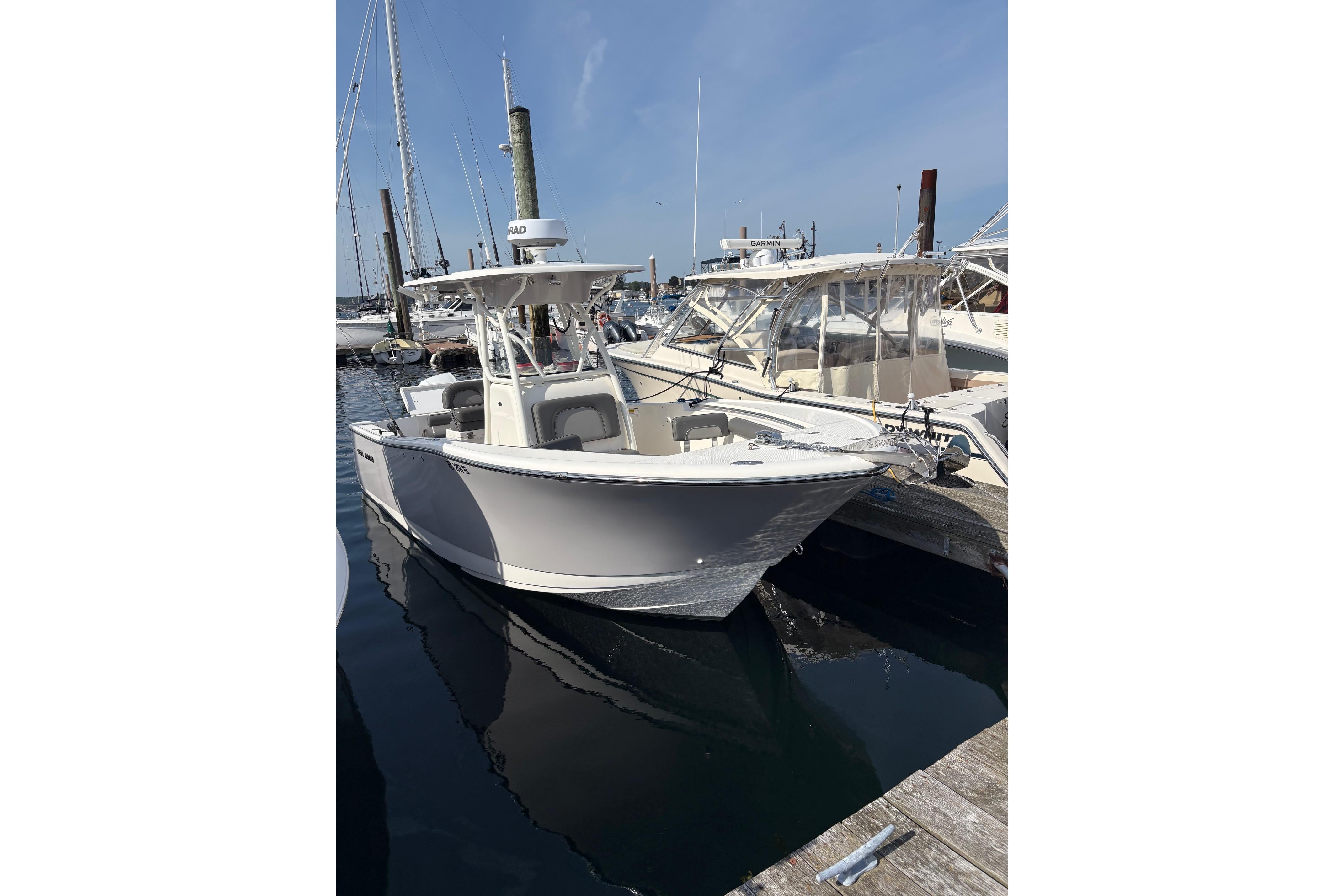 2021 Sea Born SX239 Offshore