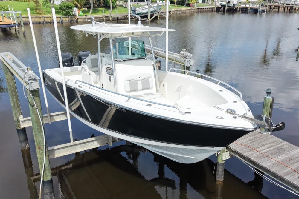 2018 Mako 284 Center Console