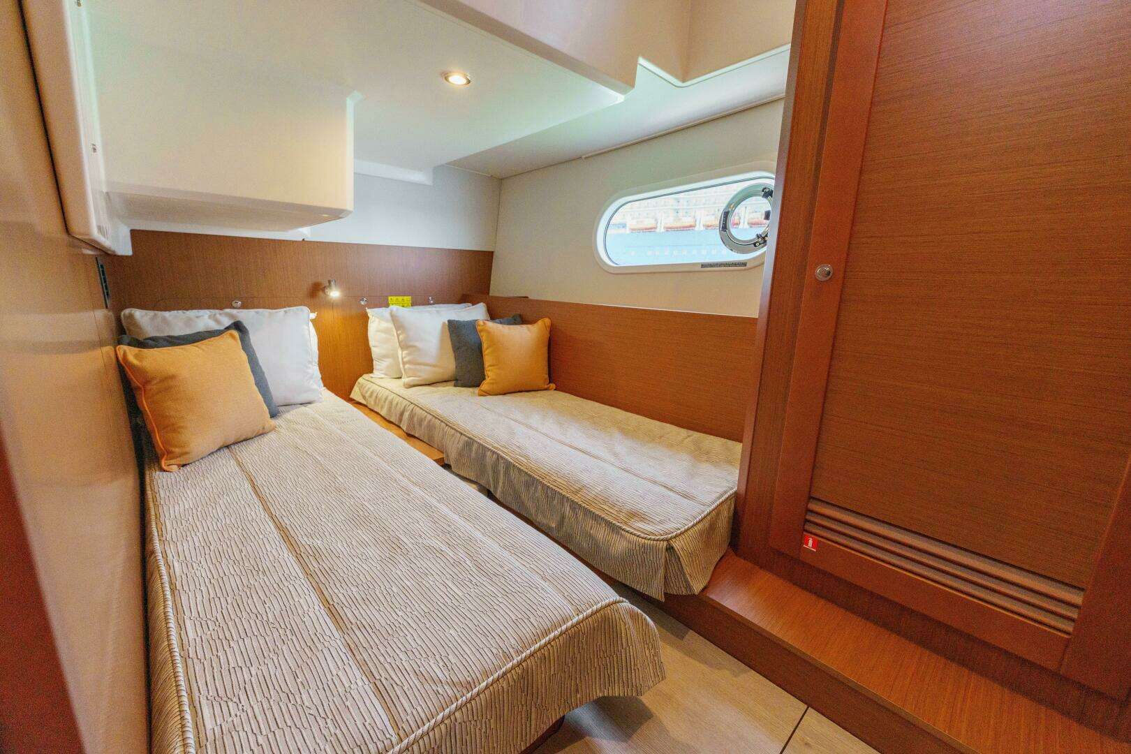 2025 Beneteau — - Image 21