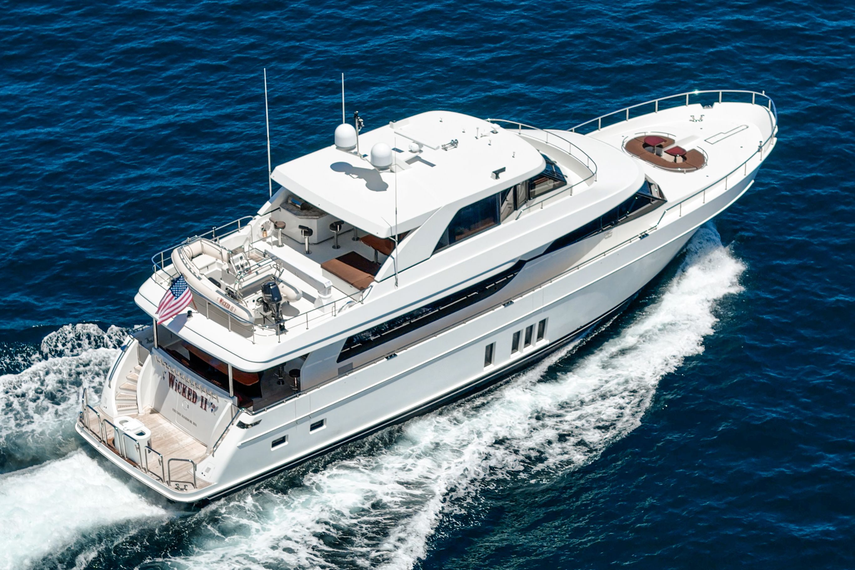 2015 Ocean Alexander 90 Skylounge Motoryacht - 10