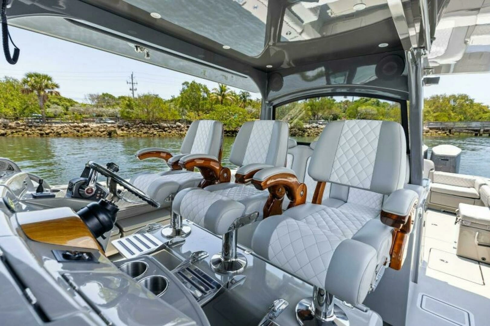 2023 HCB 53 Suenos - Image 2