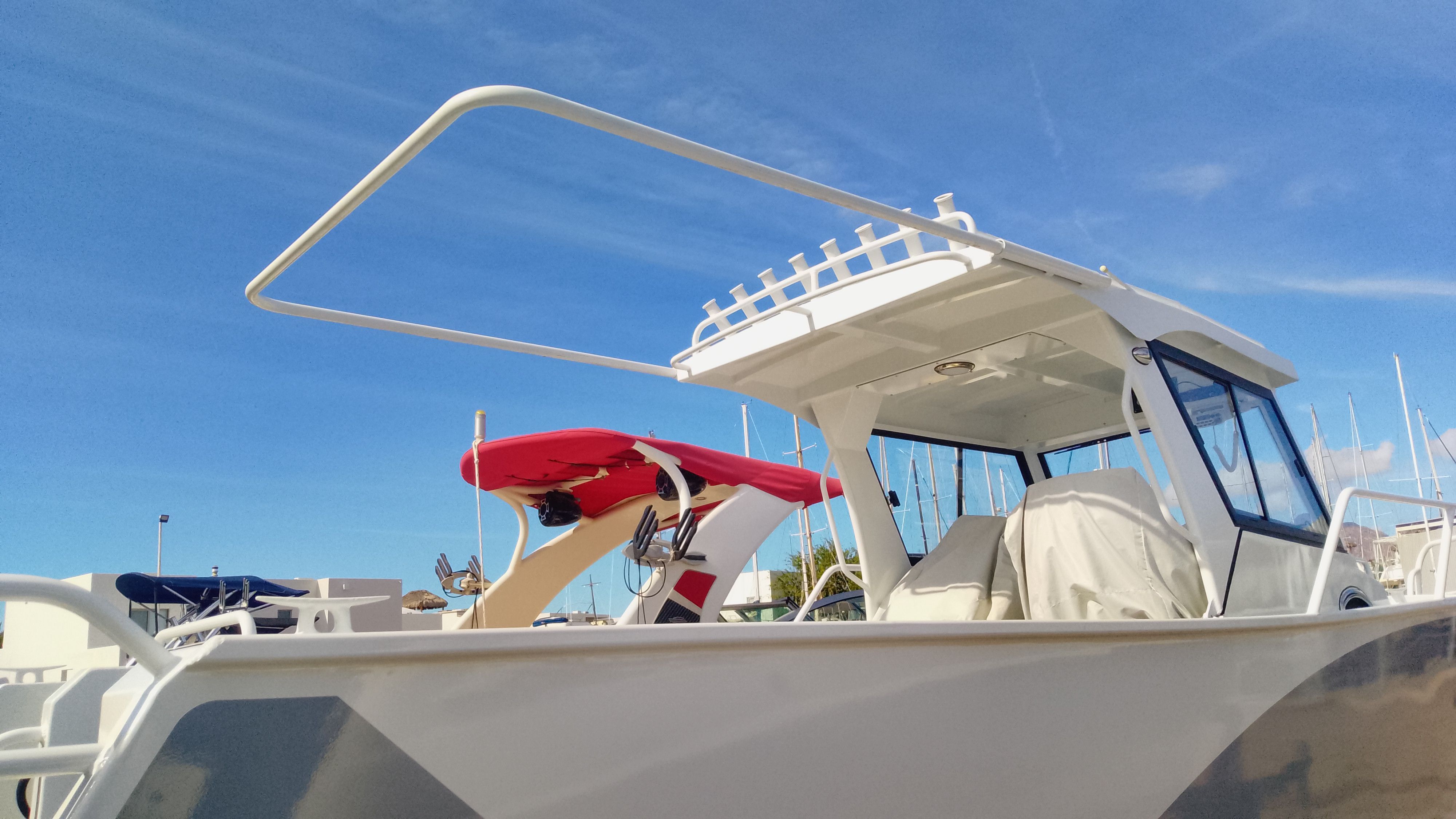 Gospel Boat 7.5M 2024 with modern design in harbor.