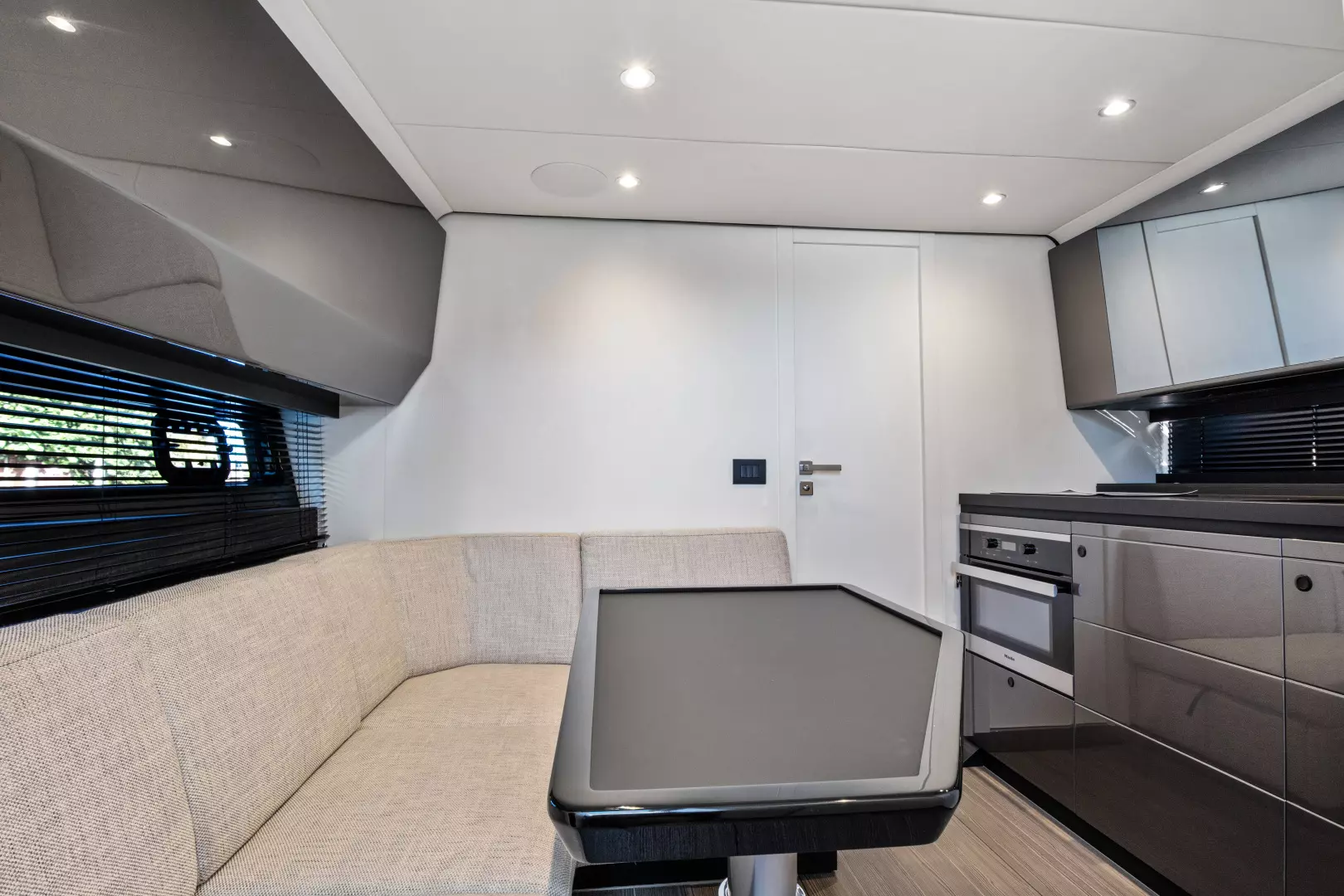 2022 Azimut Azimut Verde 47 - Image 21