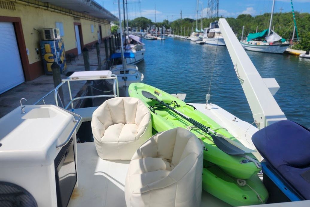 2000 Bayliner 4788 Pilot House Motoryacht - 7