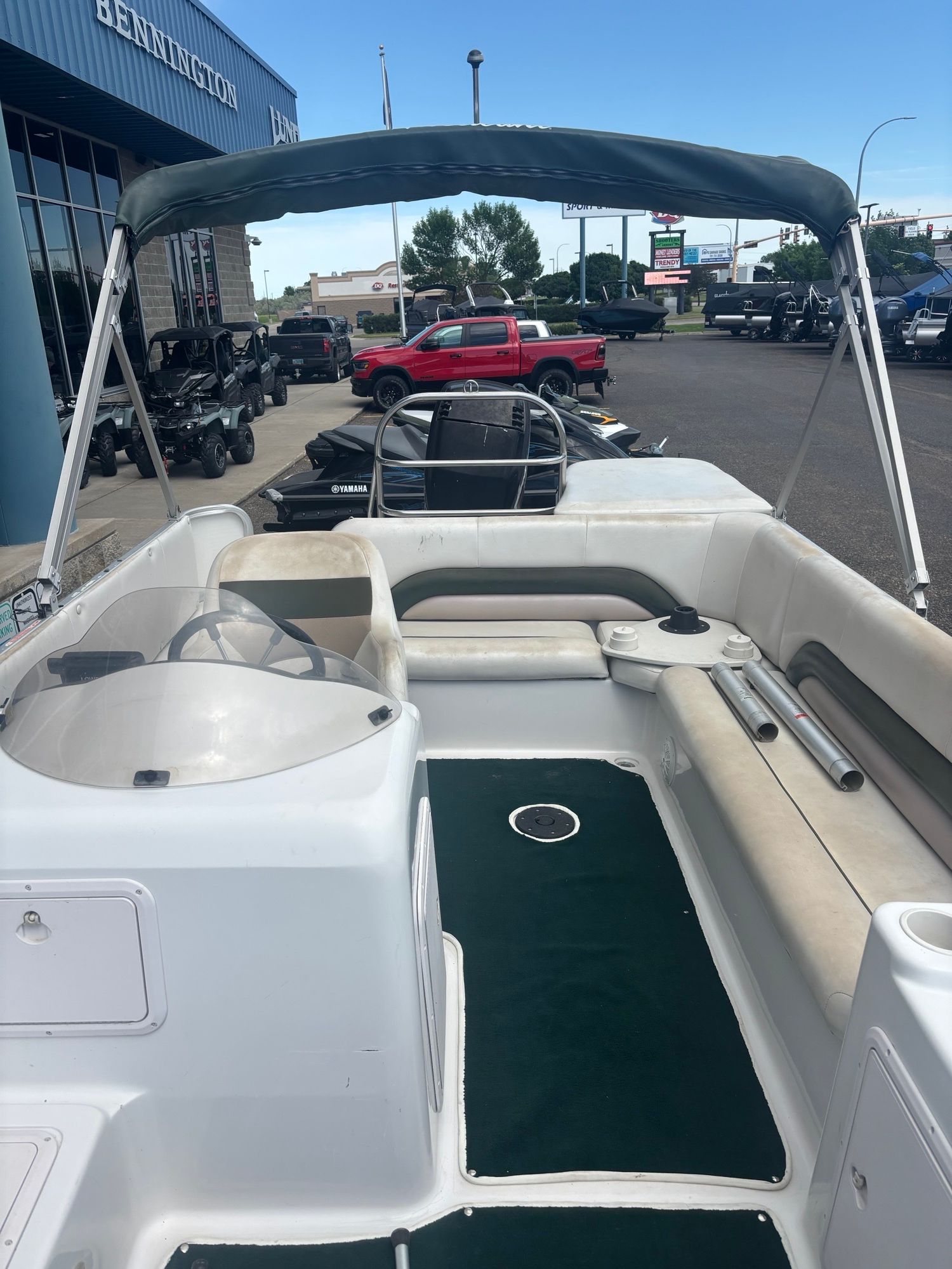 2001 Hurricane 228R Deckboat - 8