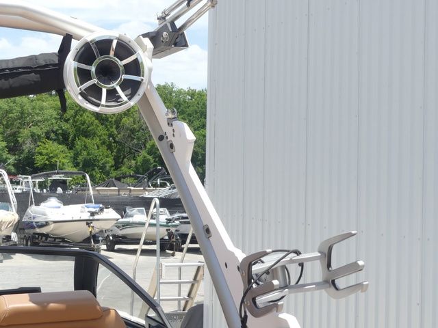 2023 Malibu Wakesetter 23 LSV - 24