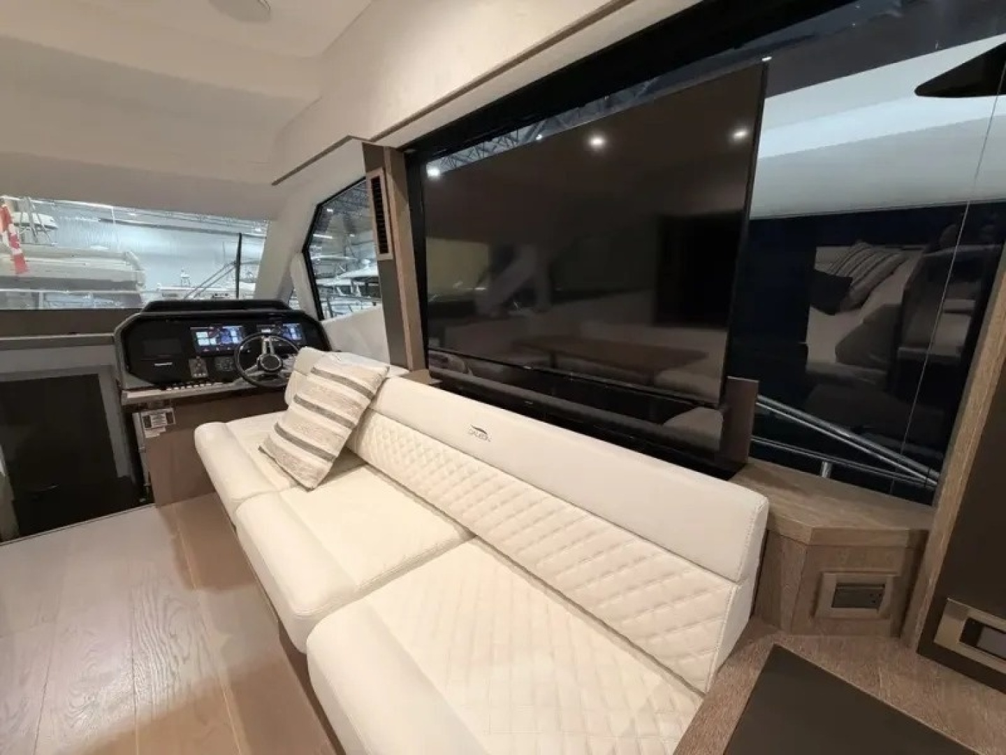 2023 Galeon 500 FLY - Image 12