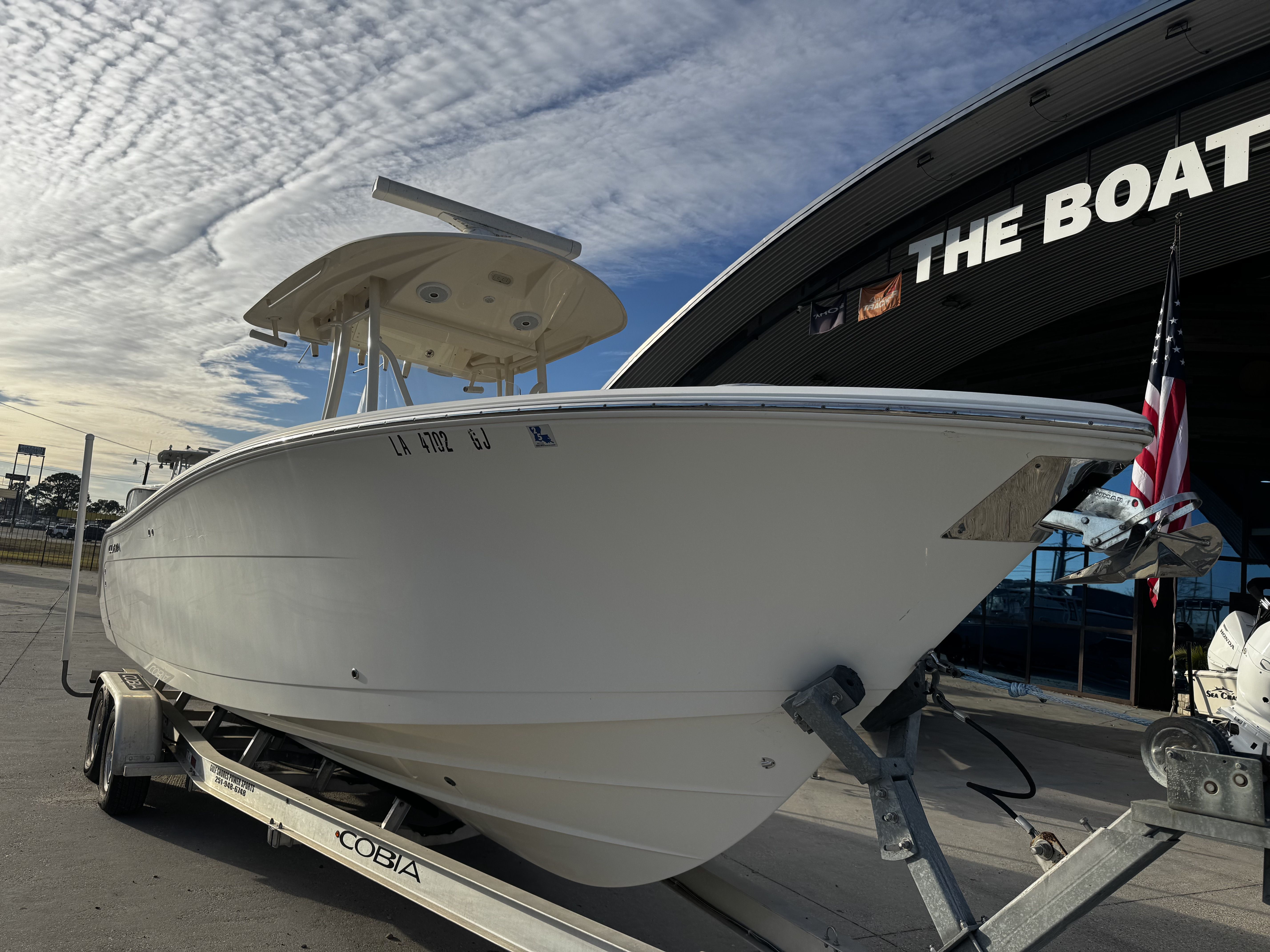 2017 Cobia 277 Center Console - 12