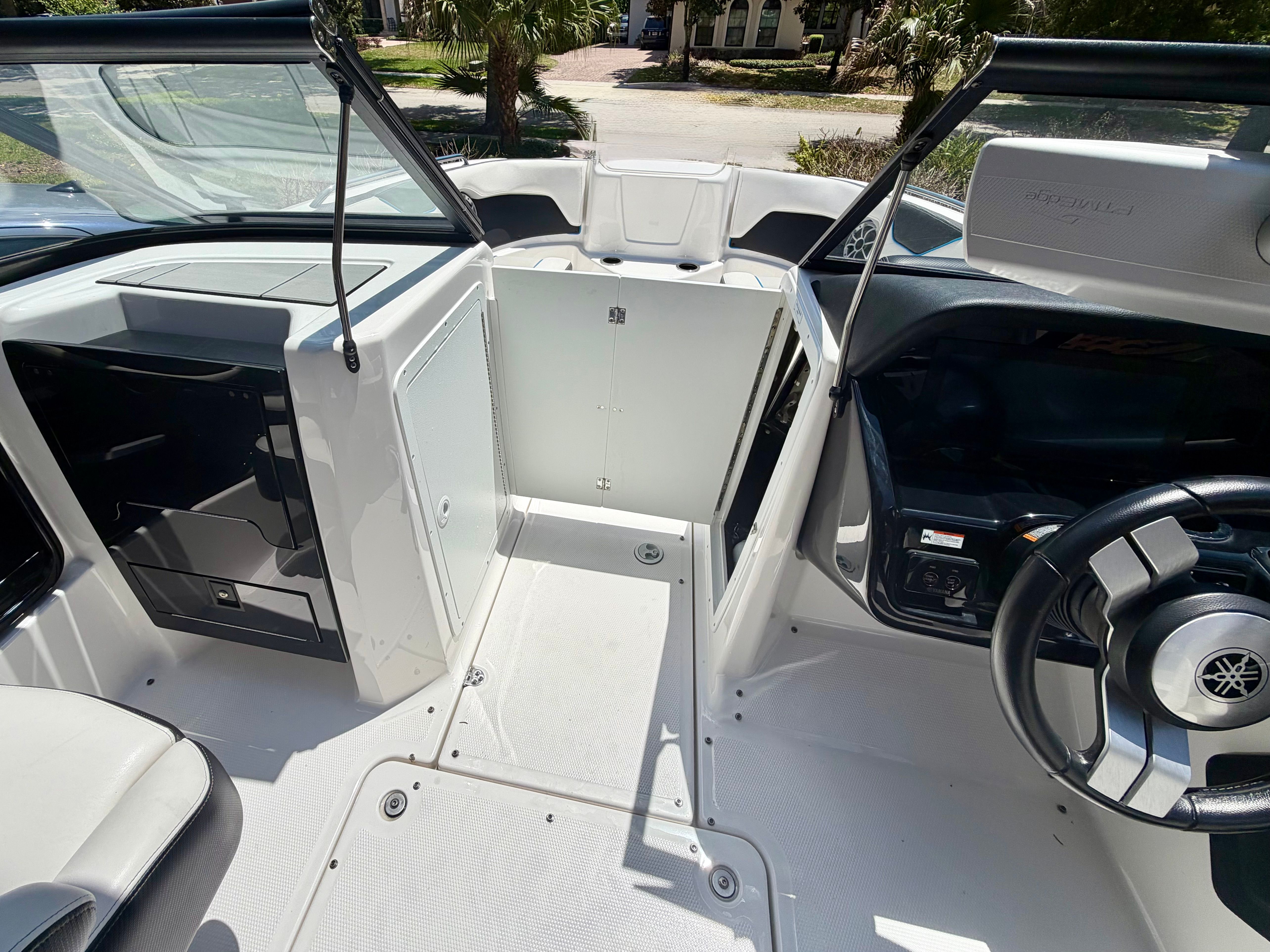 2021 Yamaha Boats 212XE - 15
