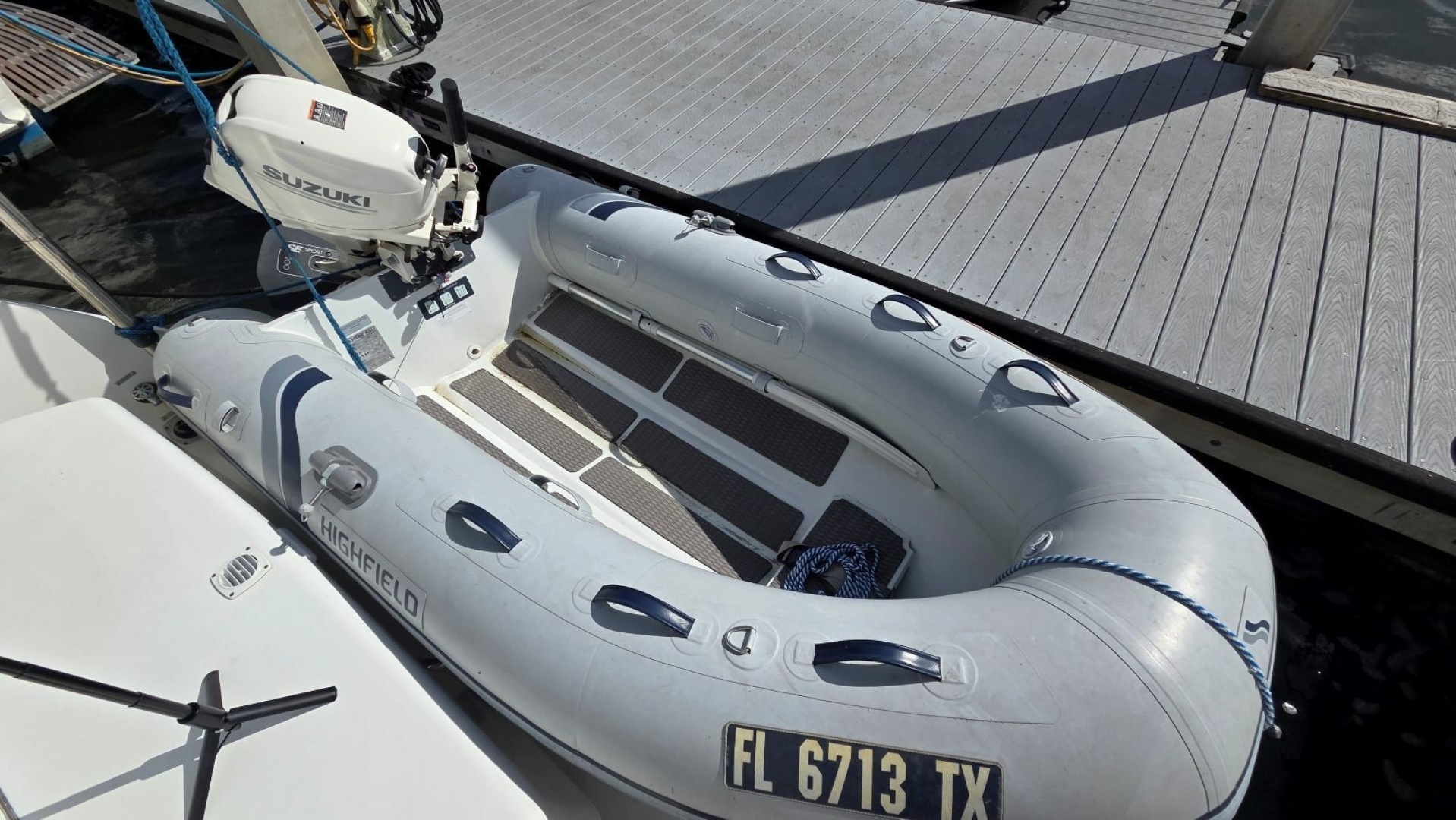 1998 Carver 405 Aft Cabin Motor Yacht - Image 65