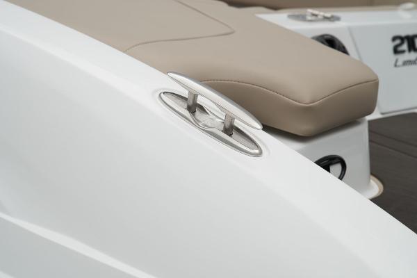 2025 Tahoe 210 S - 58