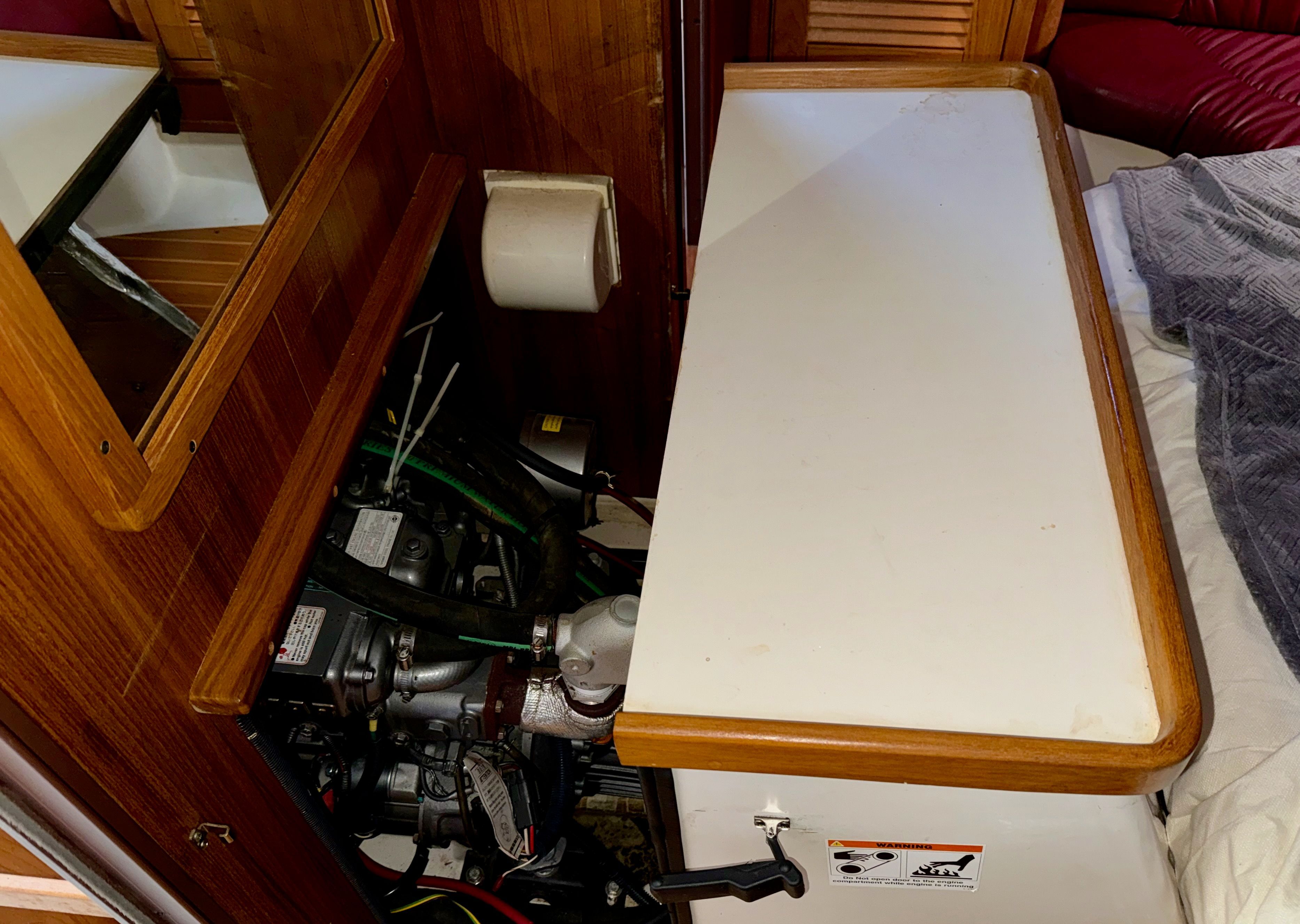 2001 Catalina 380 - 68