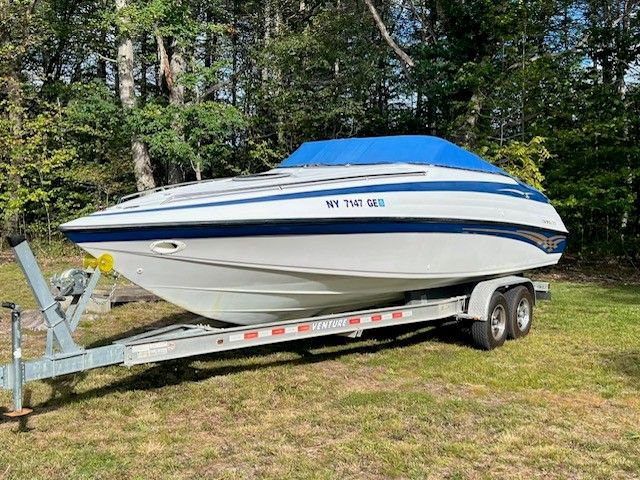 1999 Crownline 266 CCR