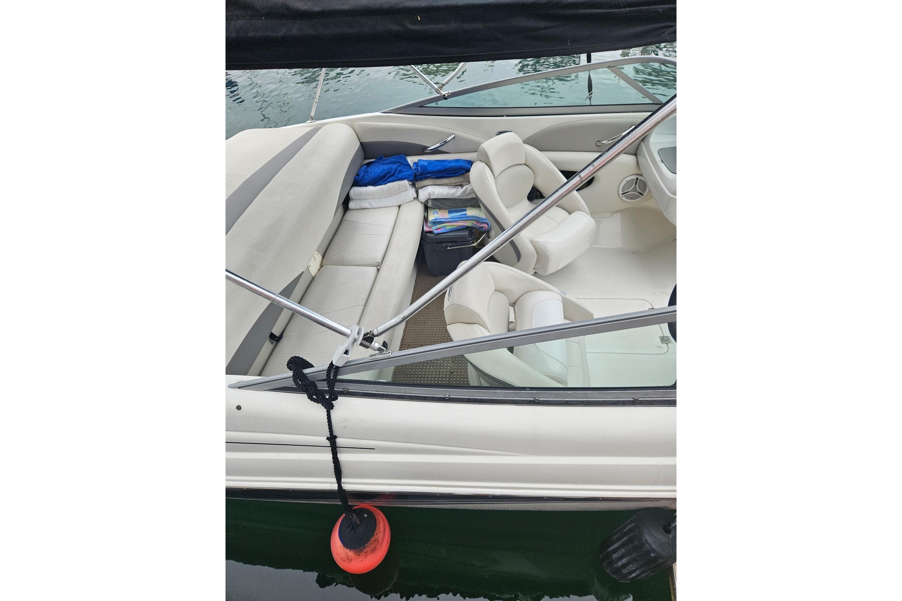 2006 Chaparral 190 SSi boat interior with seating and accessories.