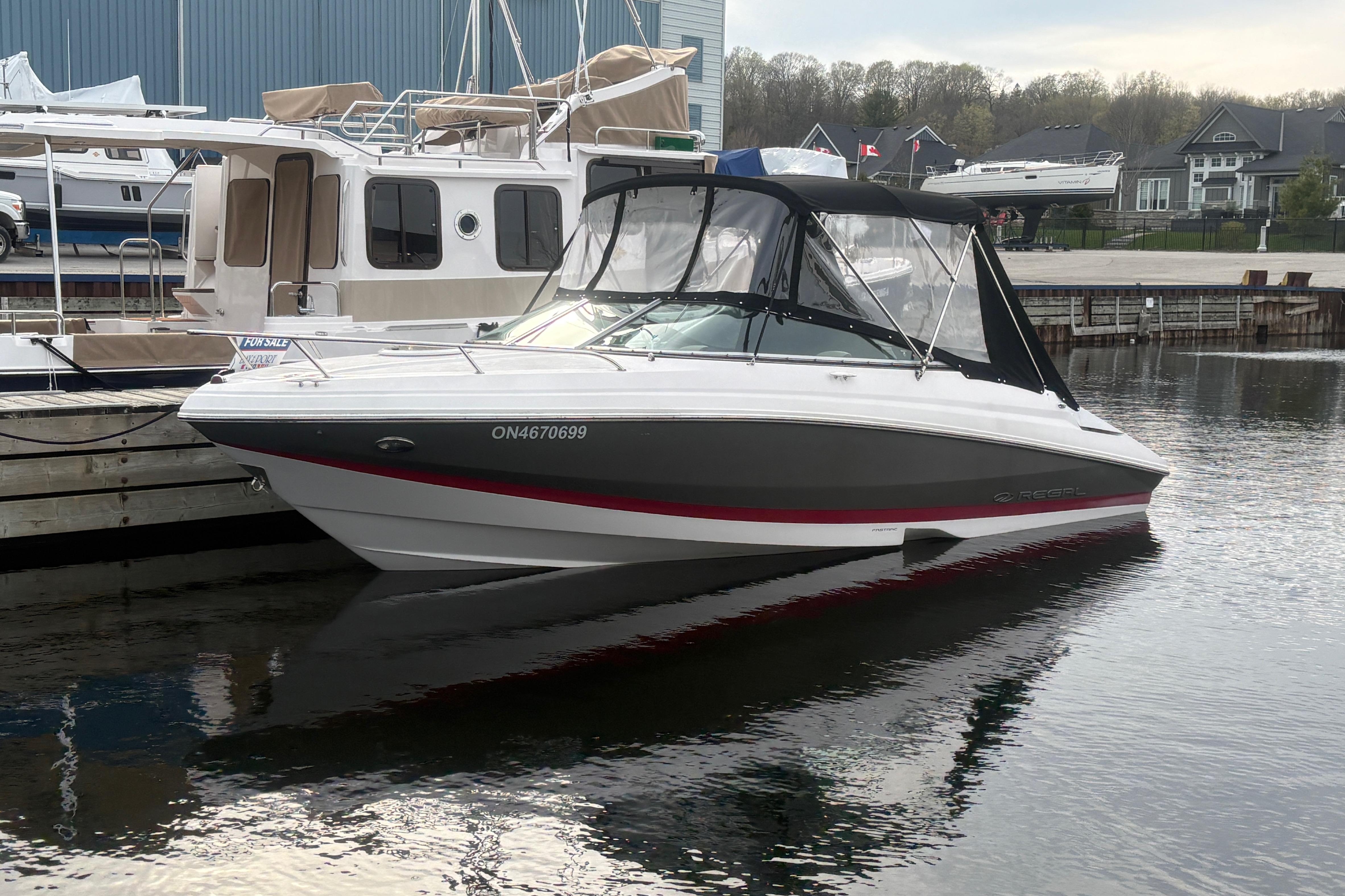 2015 Regal 2250 Cuddy