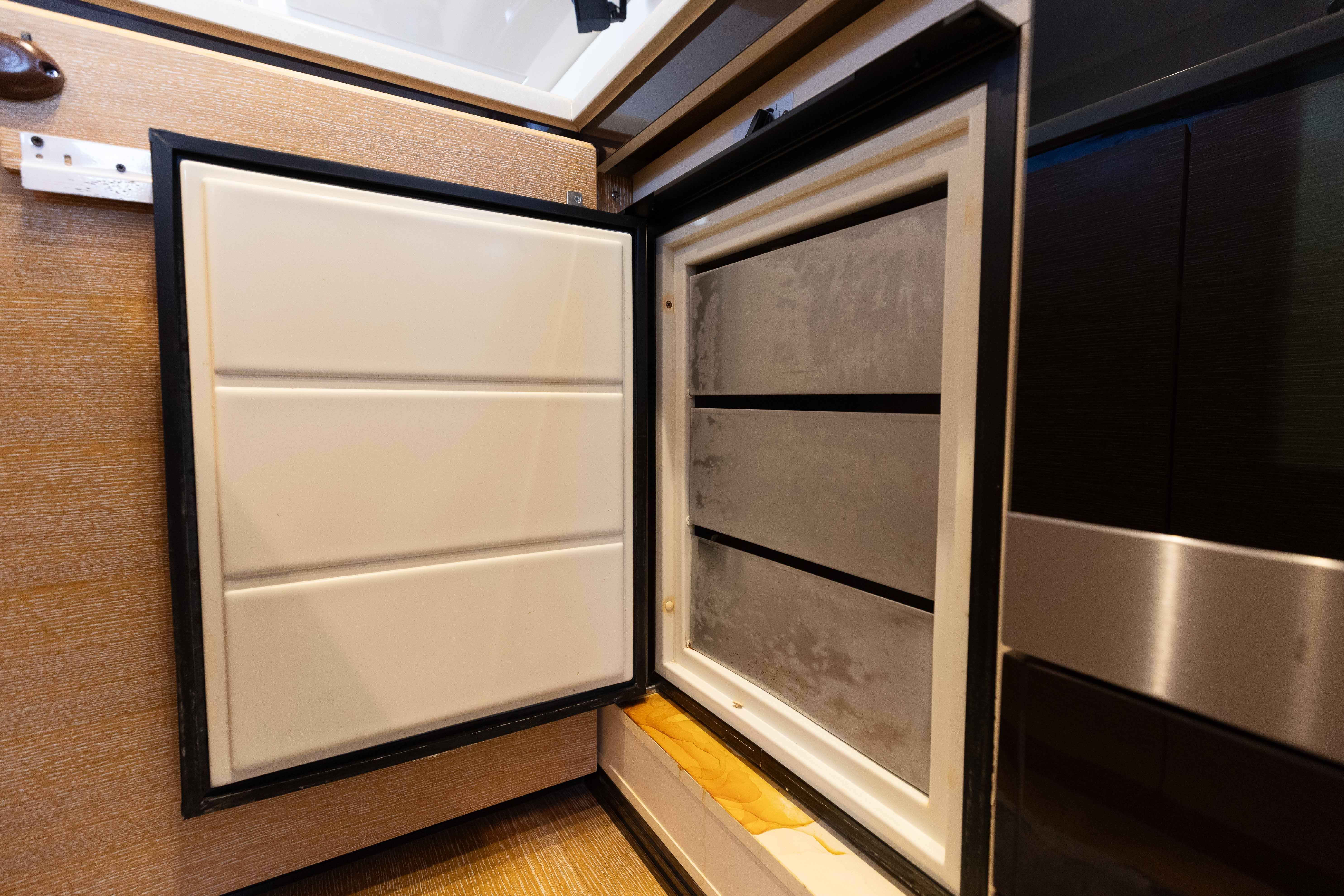 2014 Azimut 60 - 63