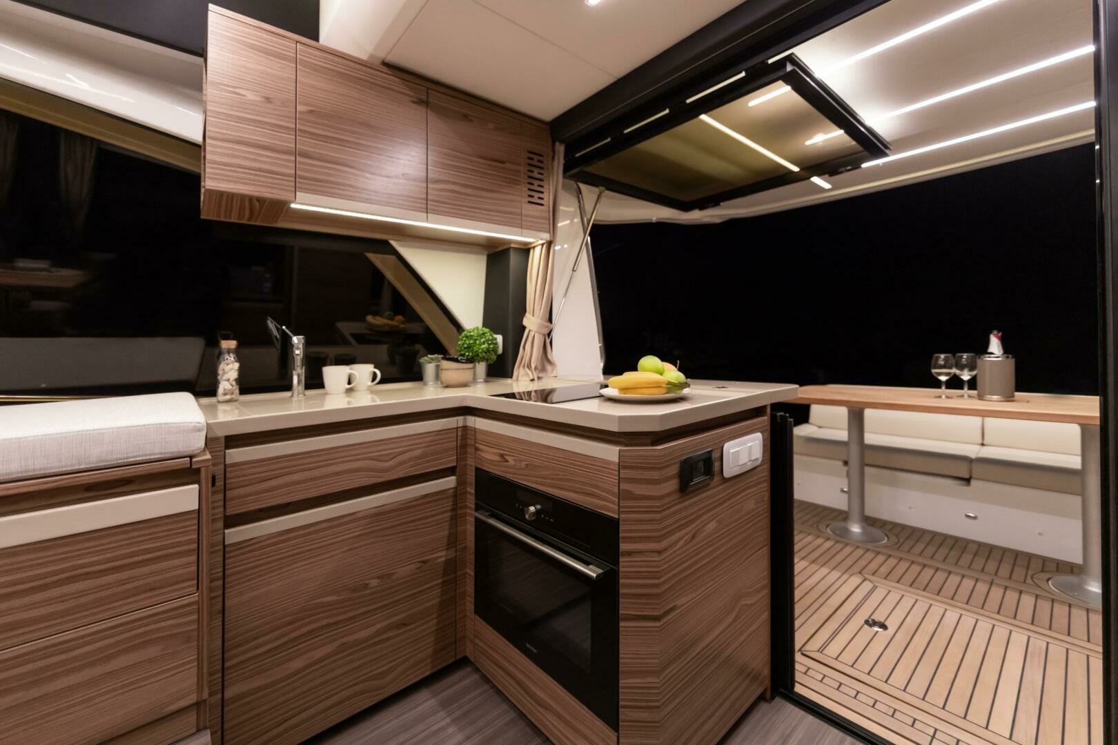 2024 Greenline 45 Fly Hybrid - Image 17