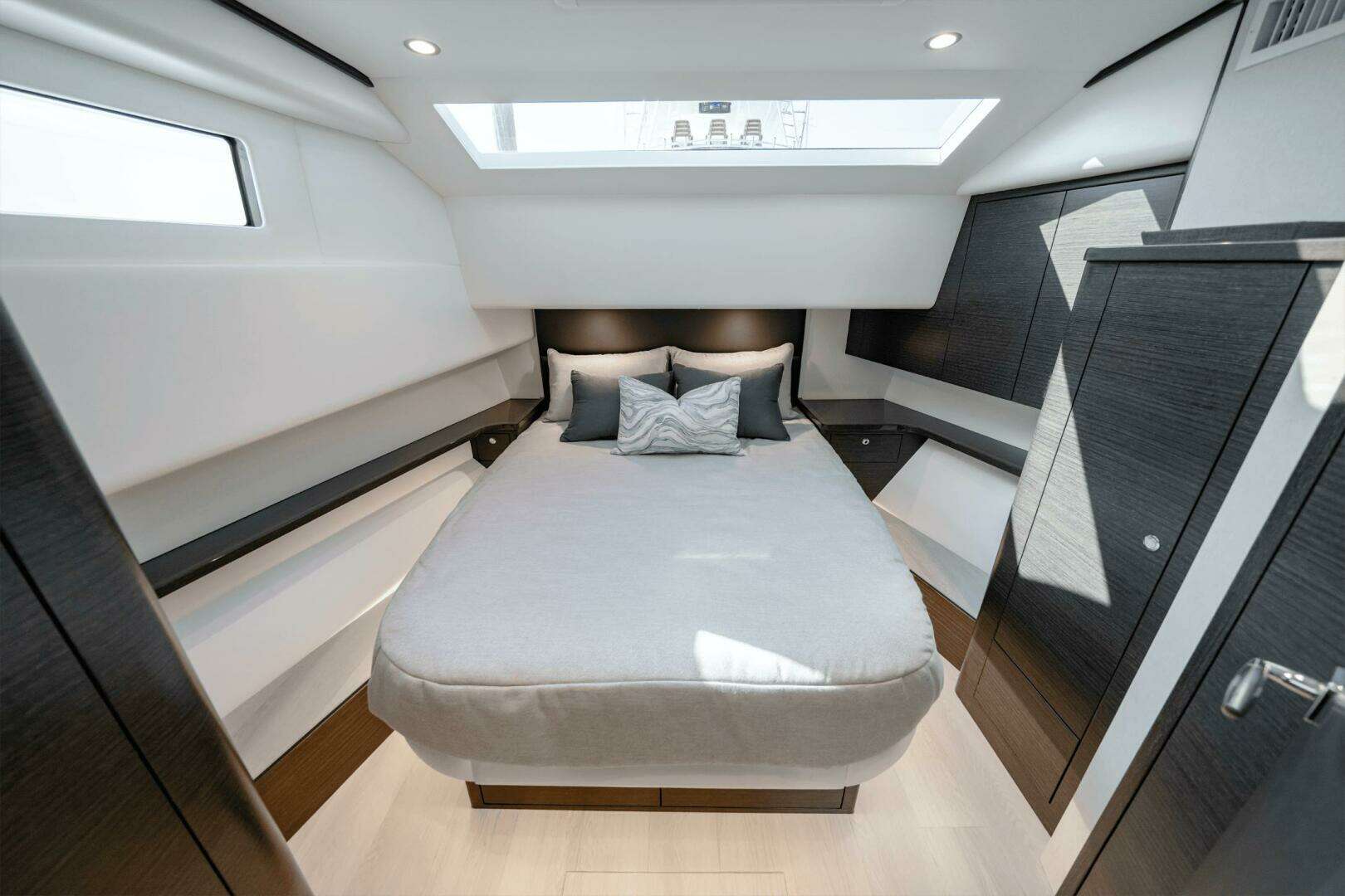 2027 Valhalla Boatworks V55 Sport Yacht - Image 46