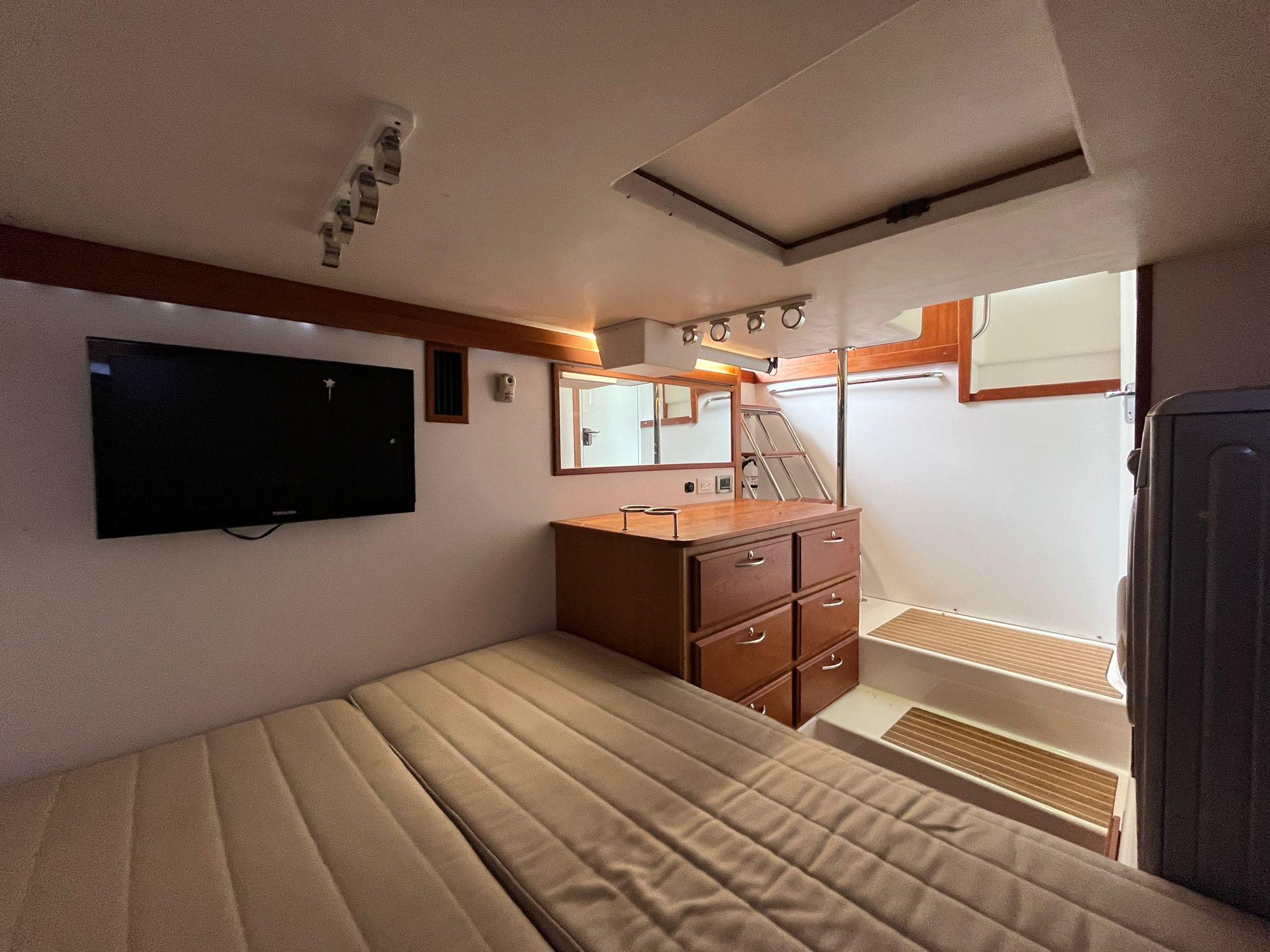 2013 Sabre 48 Salon Express - 64