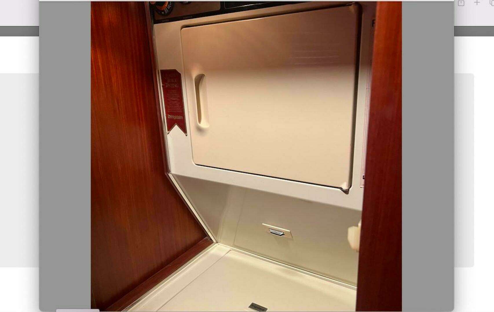 1985 Hatteras Sport Fish - Image 43