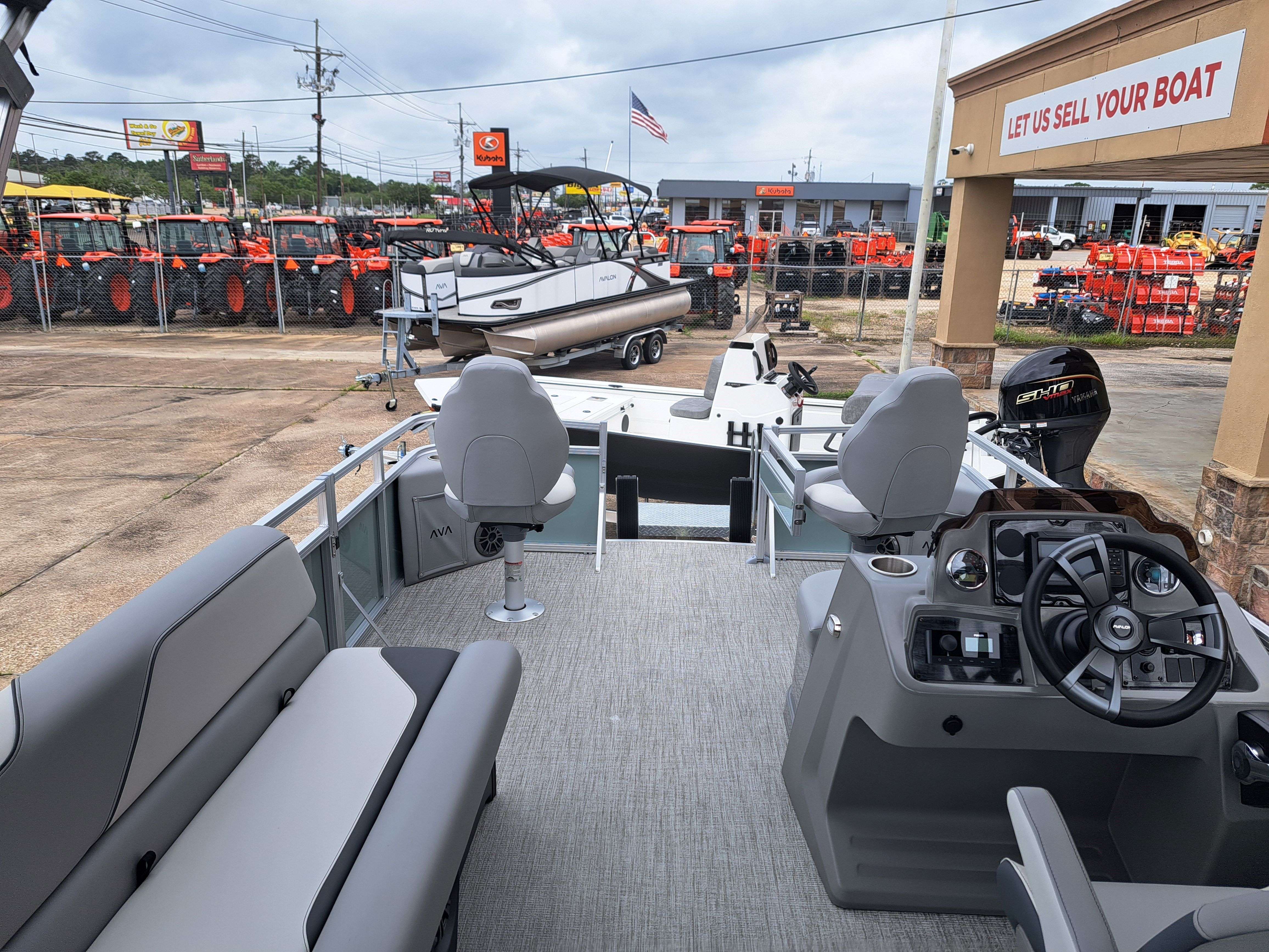 2026 Avalon Venture Quad Fish - 19' - 10
