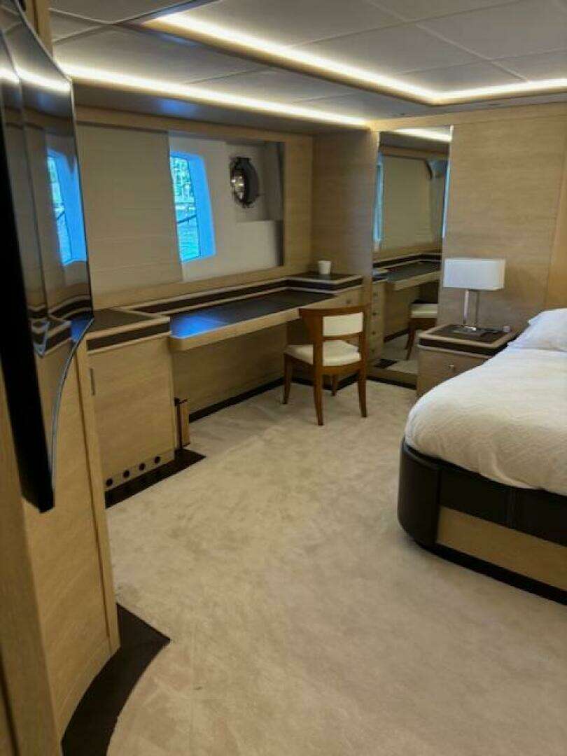 2009 Astondoa 95 GLX - Image 25