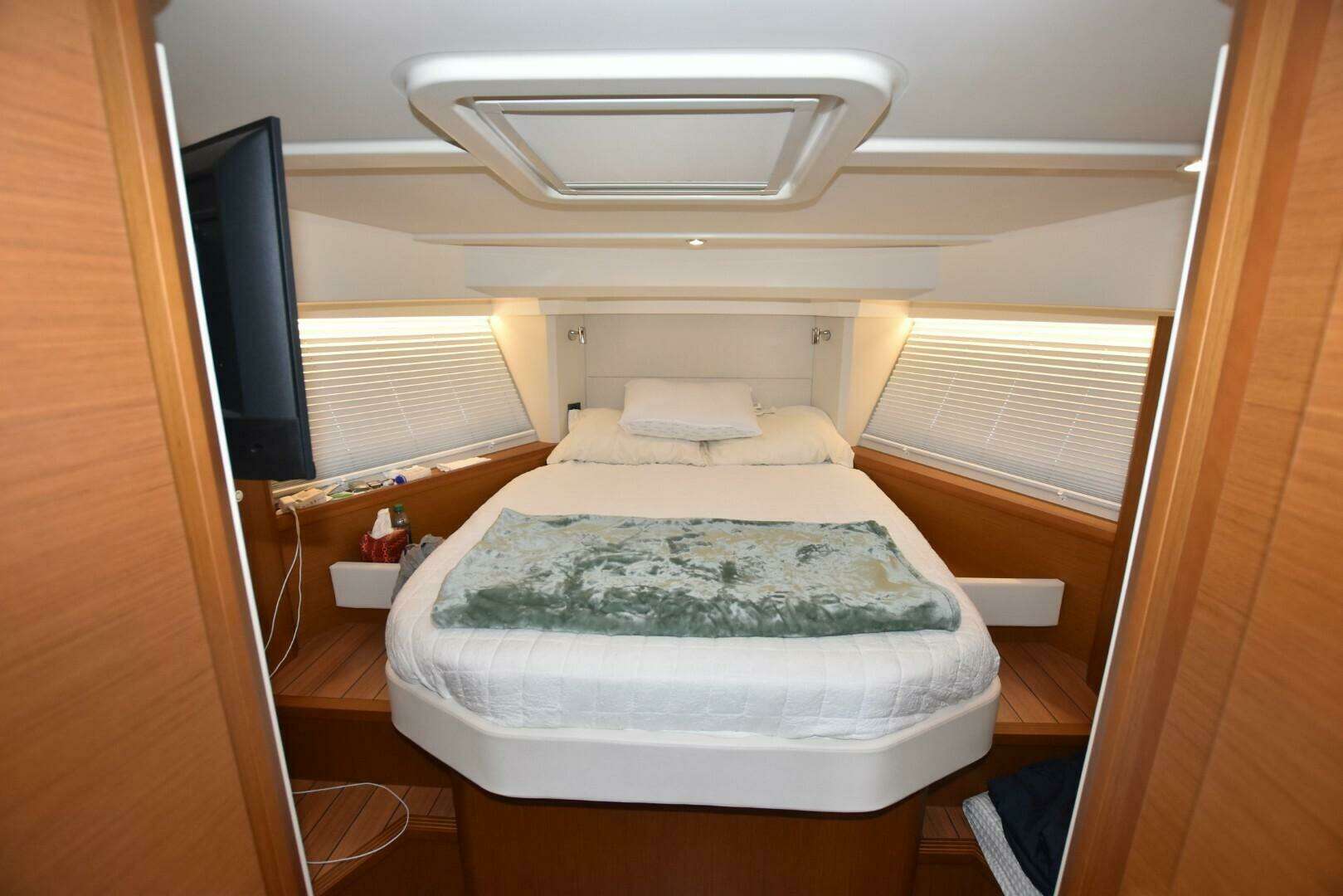 2023 Beneteau Swift Trawler 41 Fly - Image 5