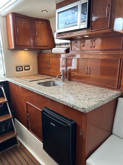 1988 Luhrs Alura - 14