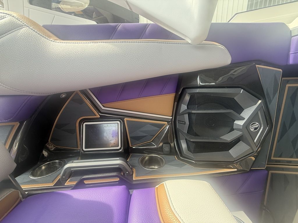 2025 Tigé 25ZX - 9