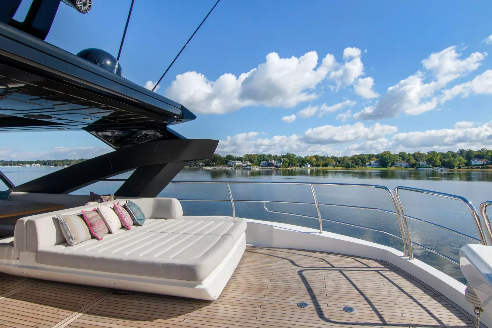 2019 Sunseeker 86 Yacht - Image 15