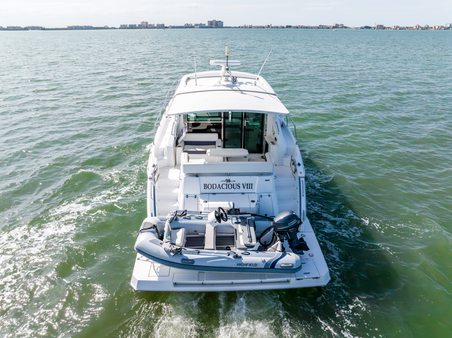 2018 Cruisers Yachts 50 CANTIUS - Image 7