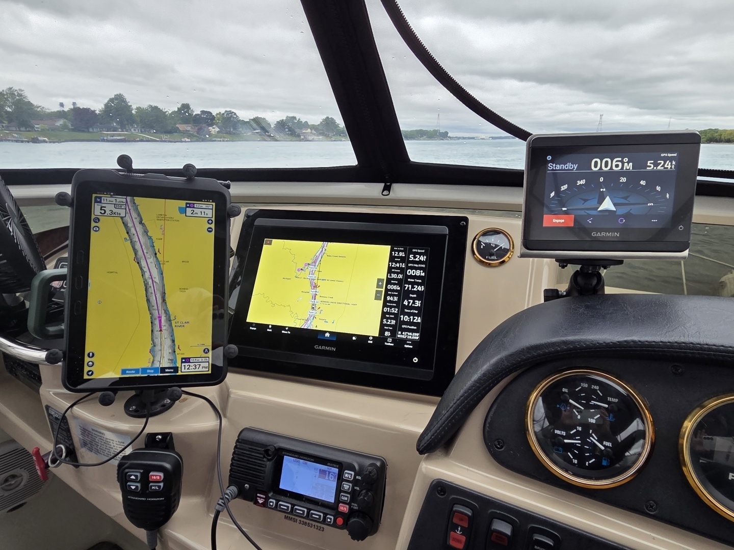 2005 Carver 444 Motor Yacht - Image 13
