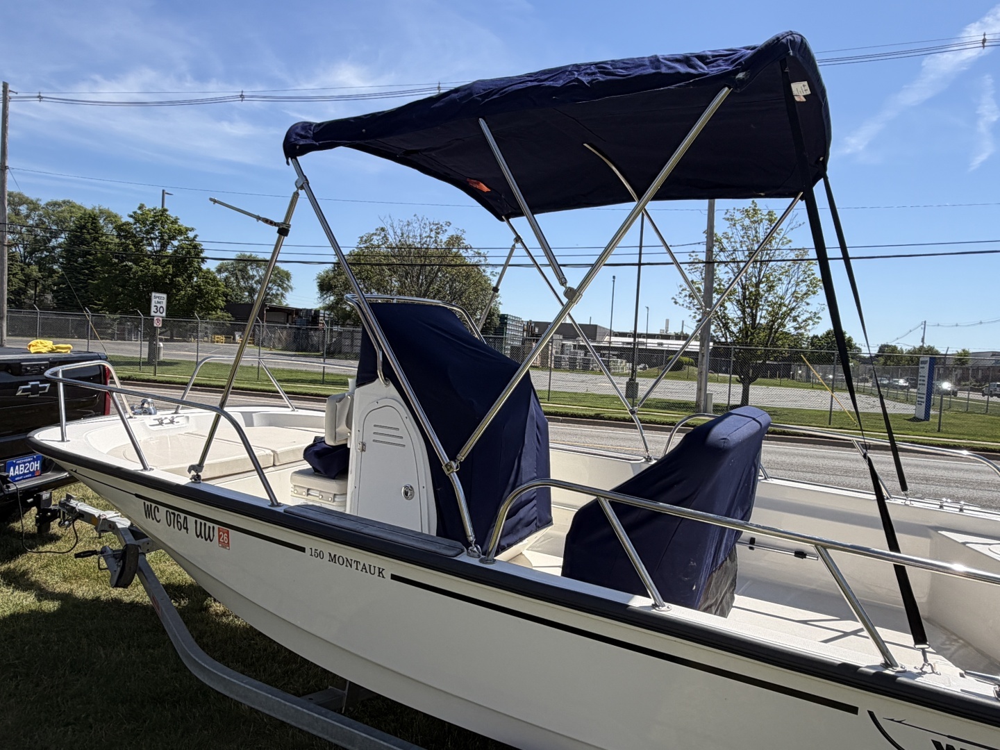 2023 Boston Whaler 150 Montauk - Image 8