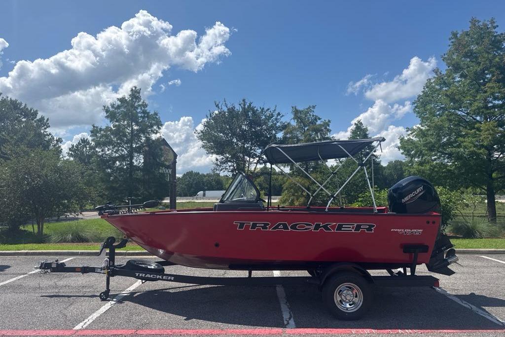 2026 Tracker Pro Guide V-175 Combo