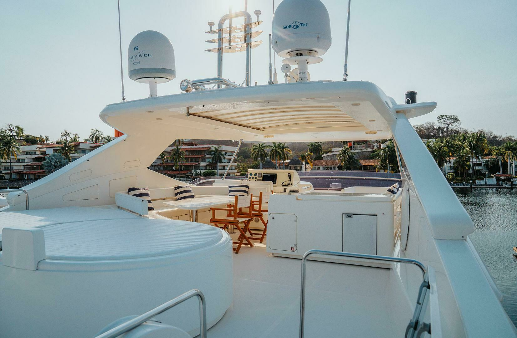 2007 Ferretti Yachts 881 - Image 7
