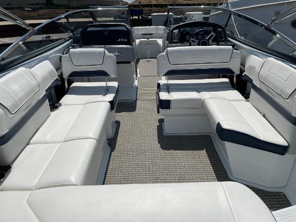 2013 Formula 270 Bowrider - 23
