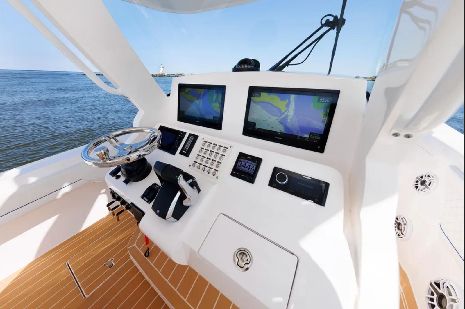 2022 Intrepid 375 Nomad SE - 11