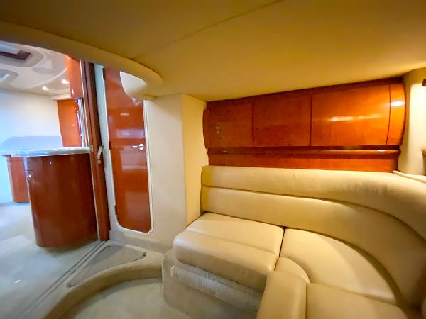 Mid cabin