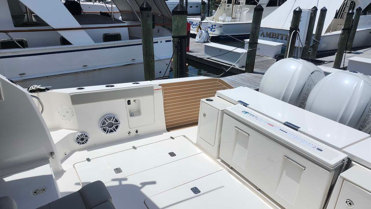 2023 Pursuit OS 445 Offshore - 8