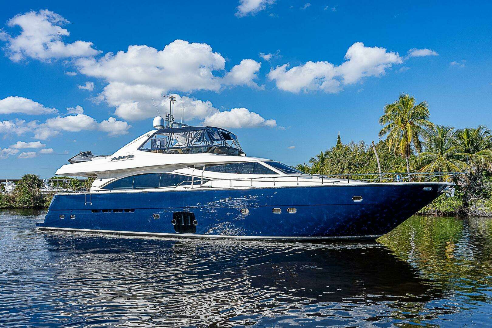 2006 Ferretti Yachts 830 - Image 17
