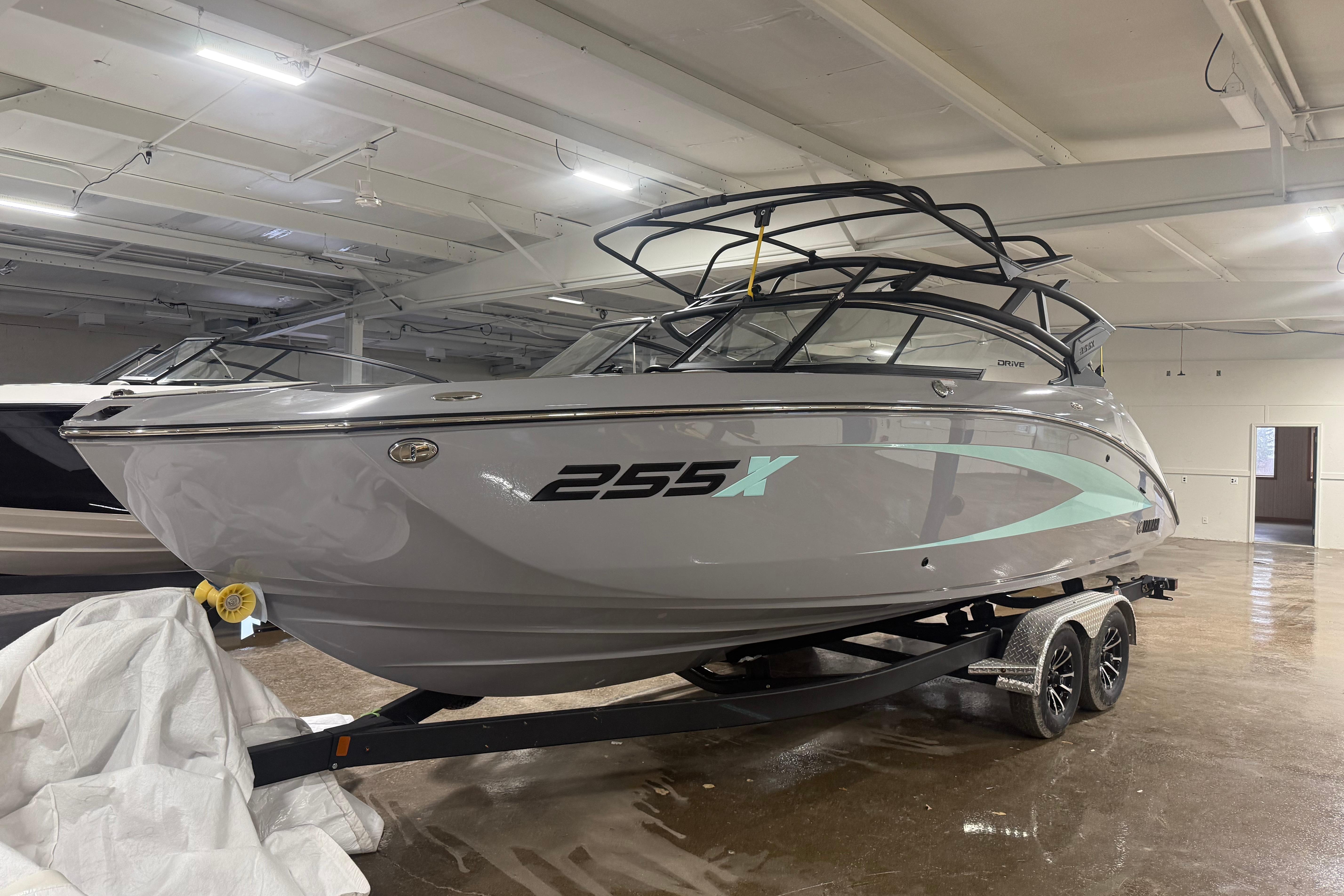 2026 Yamaha Boats 255XD