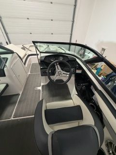 2017 Yamaha Boats AR195 - 4