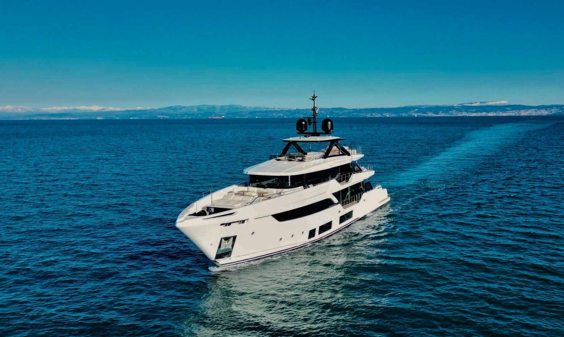 2025 Custom Line — - Image 5