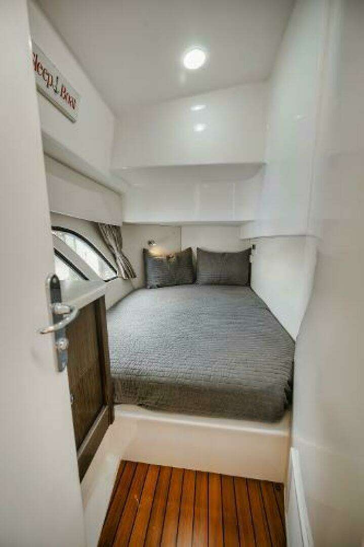 2018 Intrepid 475 Sport Yacht - Image 38
