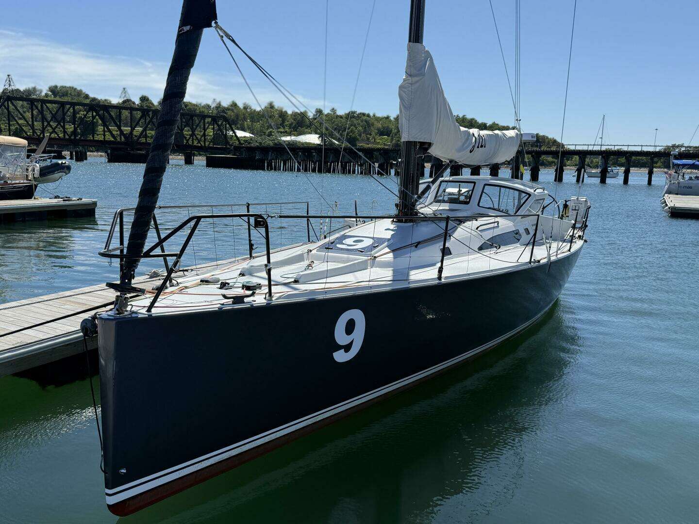 2018 J Boats J121 - Image 5