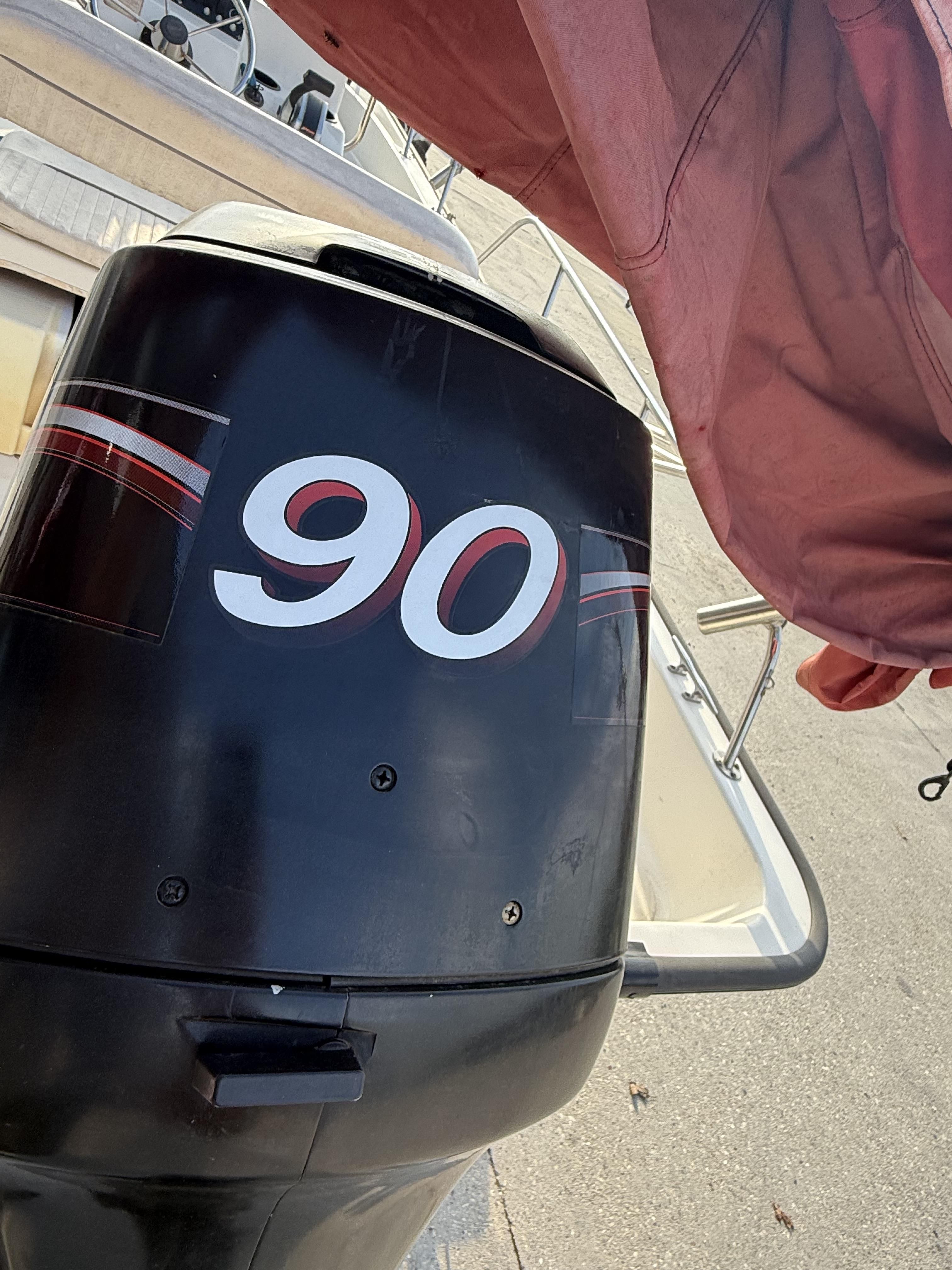 2005 Boston Whaler 17 Montauk - 5