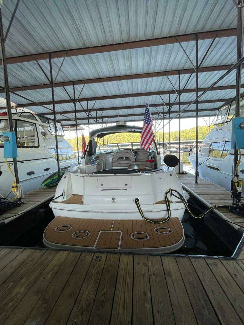 2002 Sea Ray 380 Sundancer - Image 3